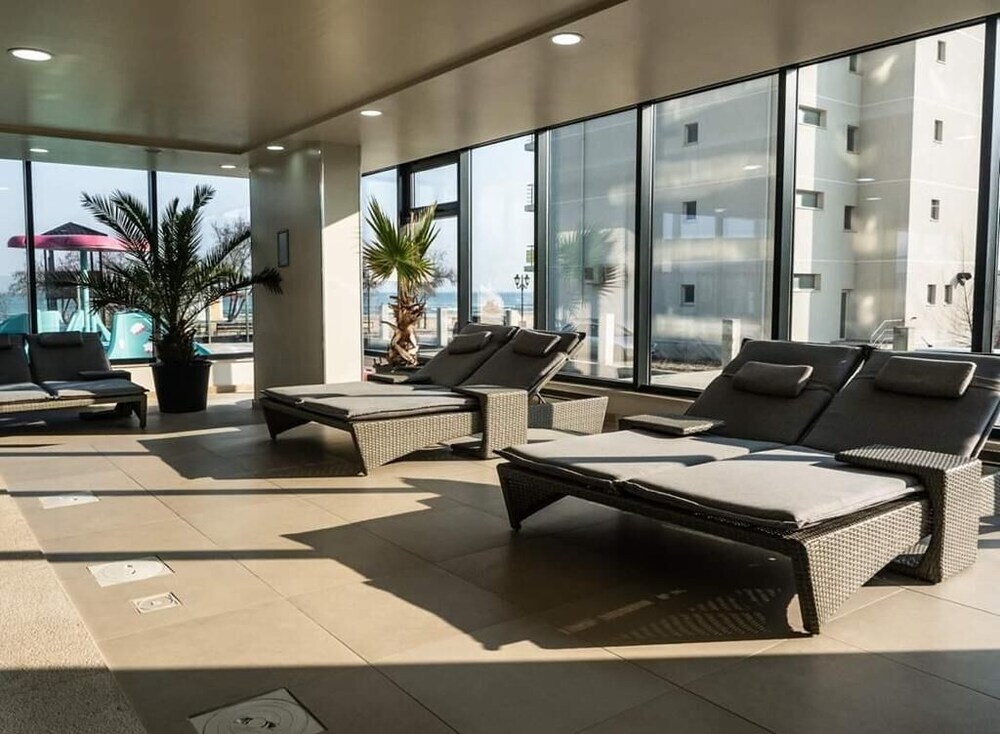 Sea  View - 689