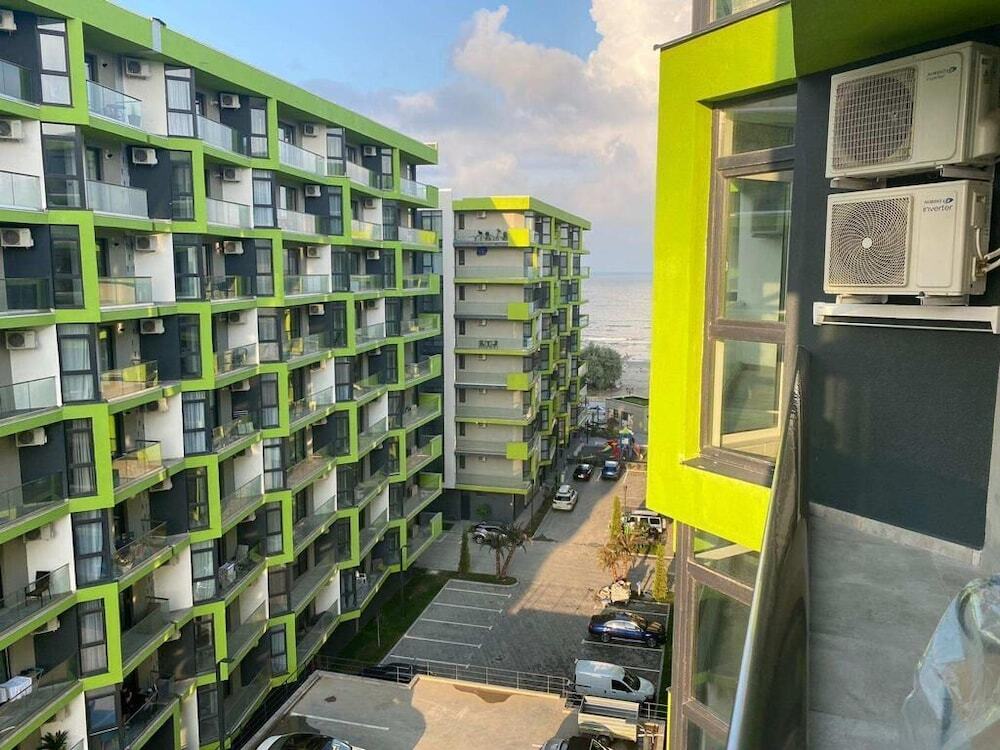 Sea  View - 725