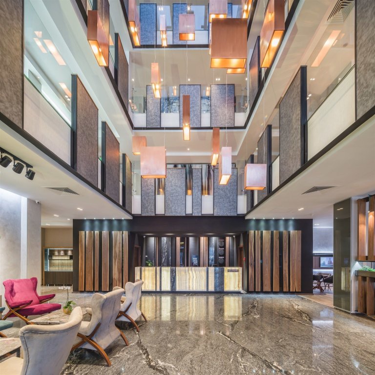 Sky Blue Hotel & Spa - 588