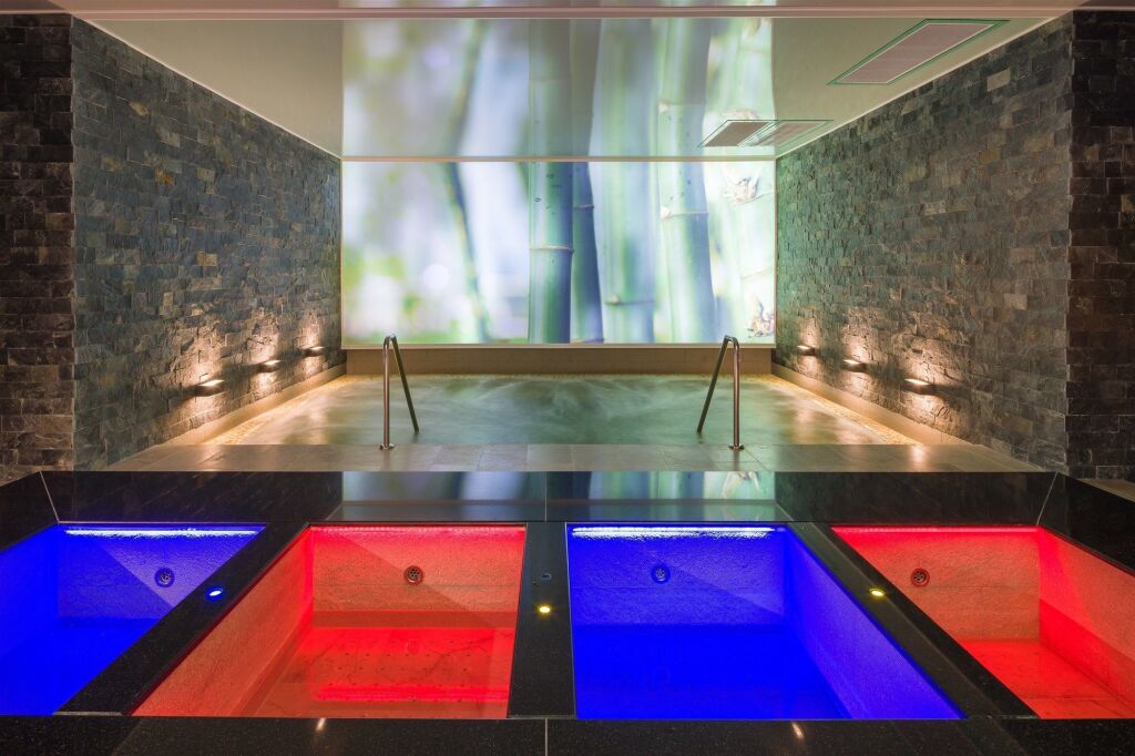 Sky Blue Hotel & Spa - 124