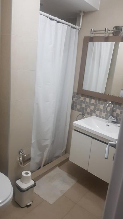 Grand Central Accommodation - Smardan - 947
