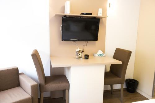Grand Central Accommodation - Smardan - 95