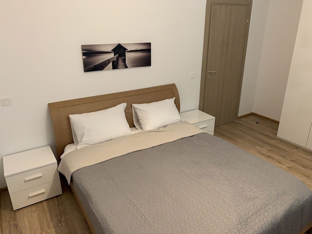 Snagov Lake Suites - 587