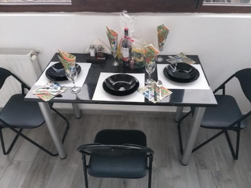 Studio Apartment - 840