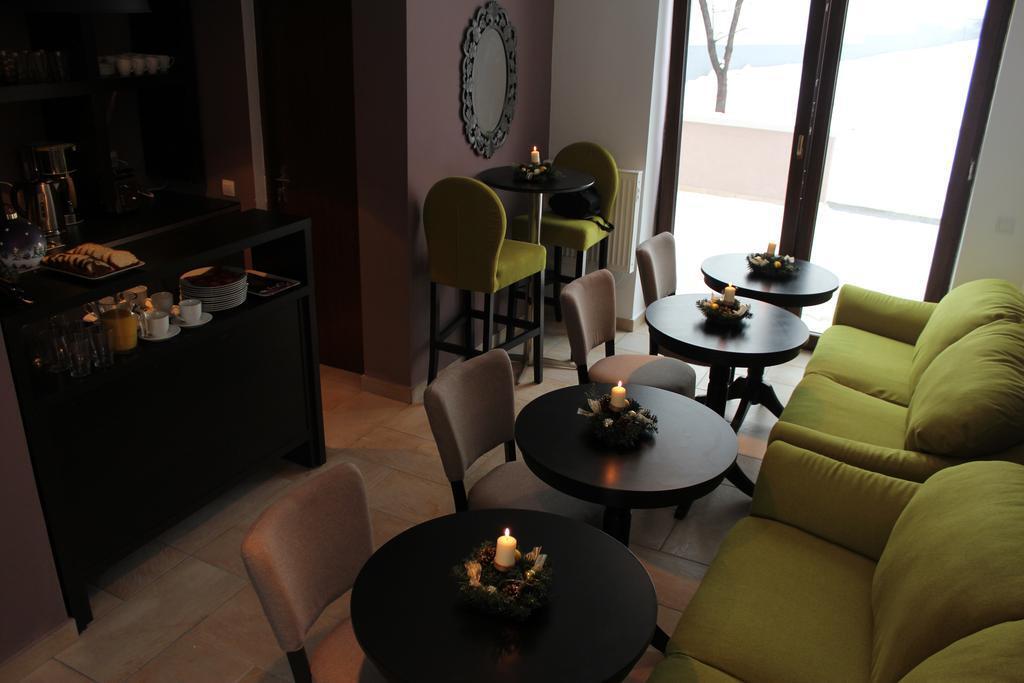 Studio Hostel - 928