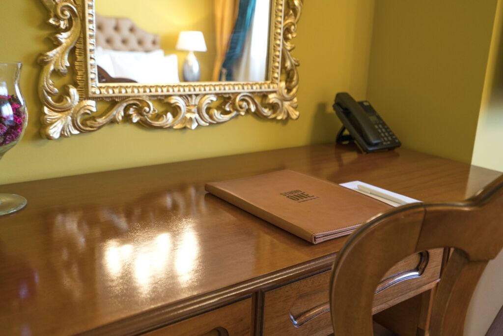 Studio One Accommodation Suites - 976