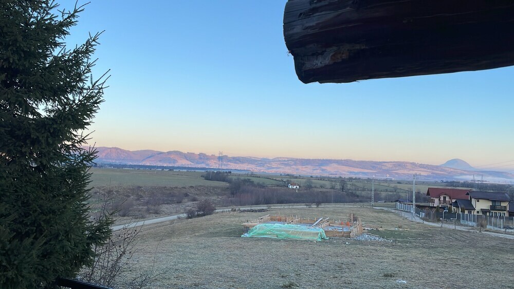 Stunning 4-bed Chalet in Bran With Superb Panorama - 426
