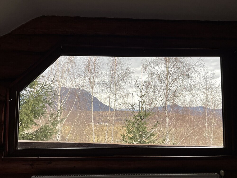 Stunning 4-bed Chalet in Bran With Superb Panorama - 345