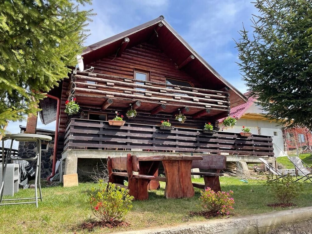 Stunning 4-bed Chalet in Bran With Superb Panorama - 802