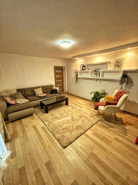 Subcetate Apartment - 588