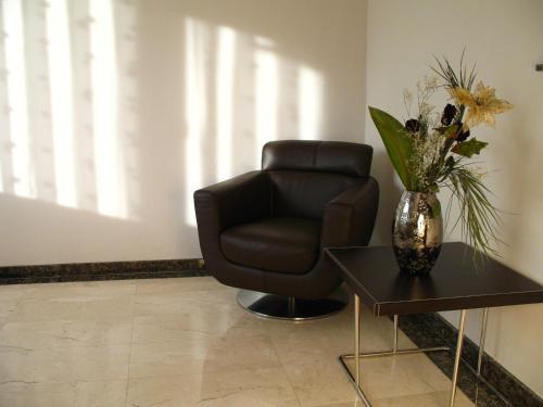 Sun House - 317