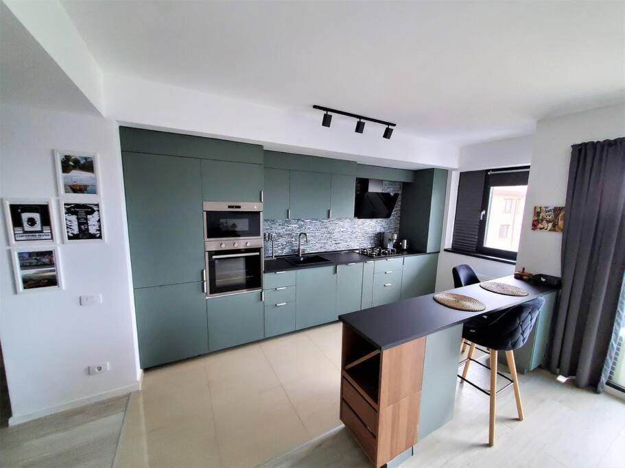 Sunny 1BR Apt in Central Pipera - 334
