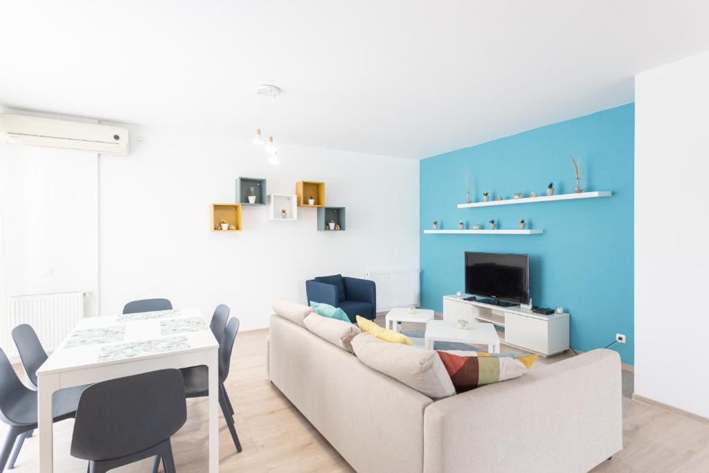 Sunny Olimp 3 ROOMS large apartment- by the sea - 713