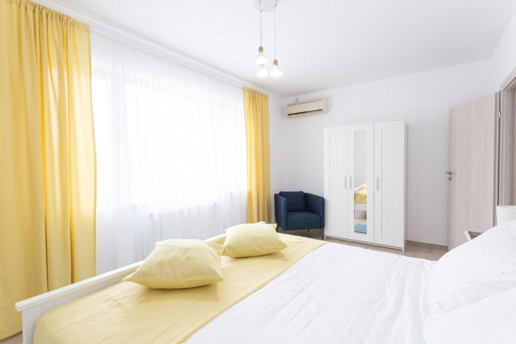 Sunny Olimp 3 ROOMS large apartment- by the sea - 357