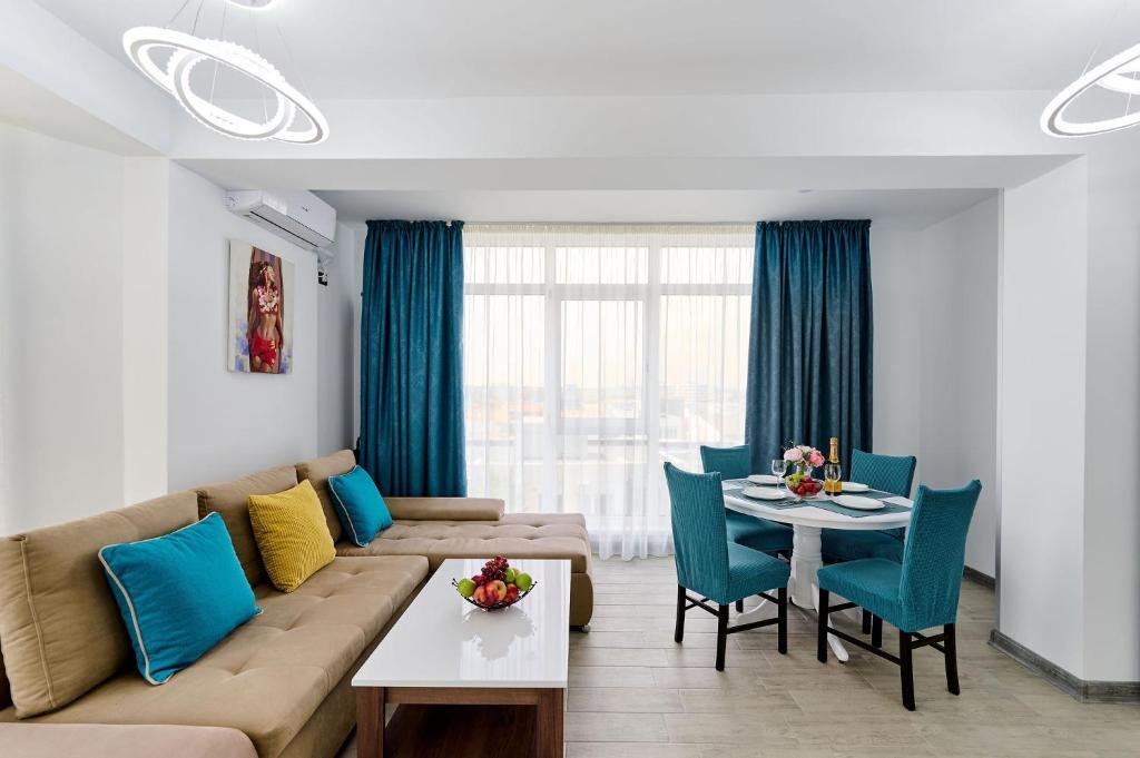 Sunshine 1 BR Apartment Spa n Pool Beach resort - 195