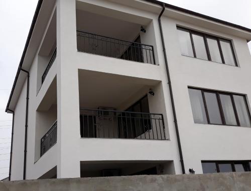 Sunshine Apartments - 359