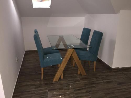 Sunshine Apartments - 435