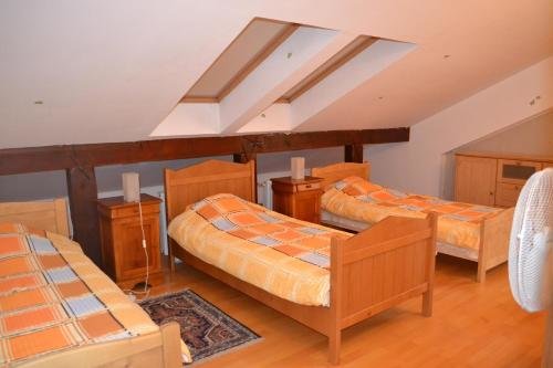 Swallows' Hostel - 385