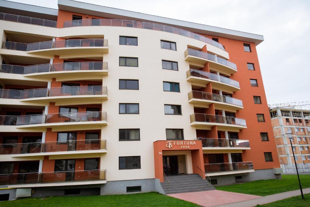 Sweet Home - 228