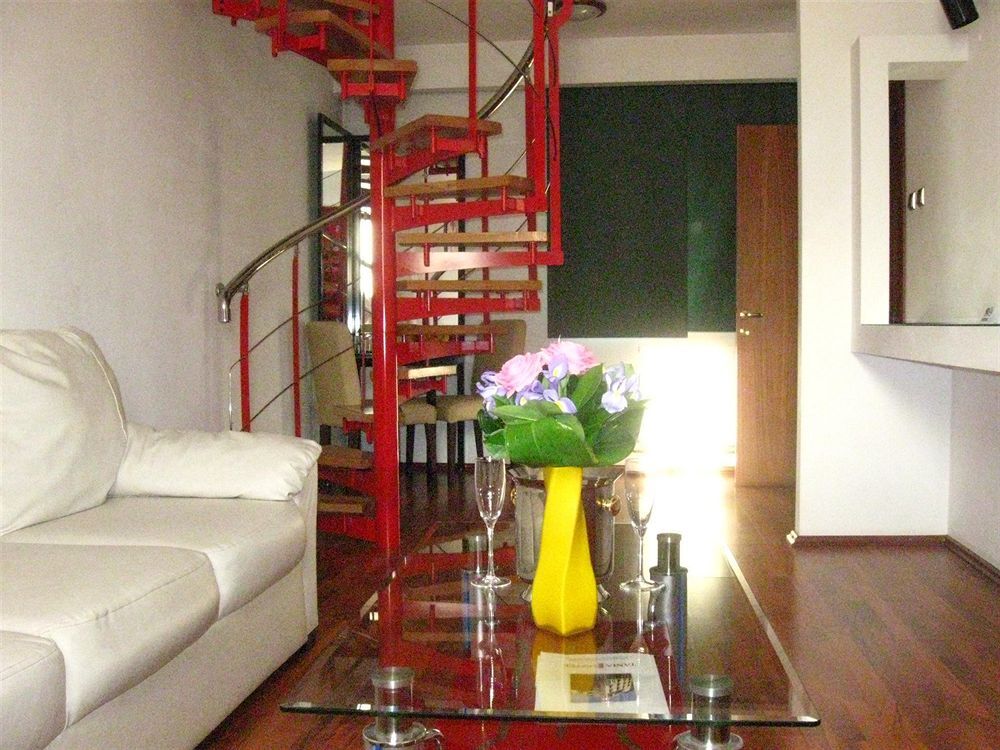 Tania-Frankfurt - 724