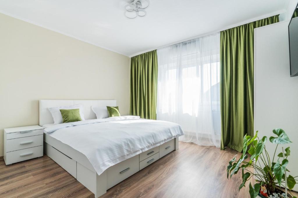 Tania Grand Apart - 741
