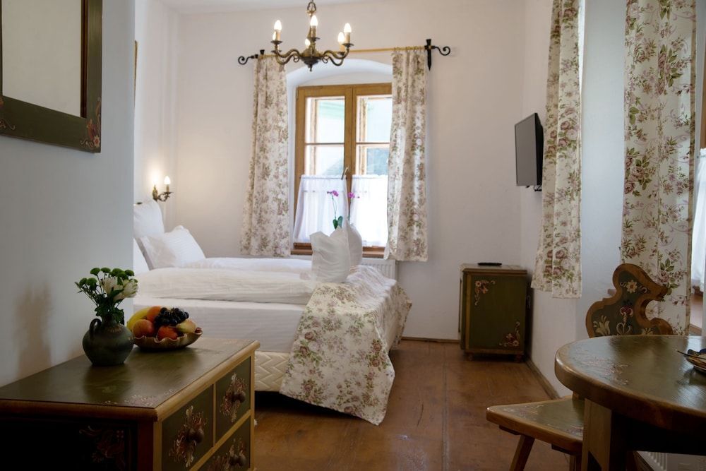 Taschler Haus Boutique - 293
