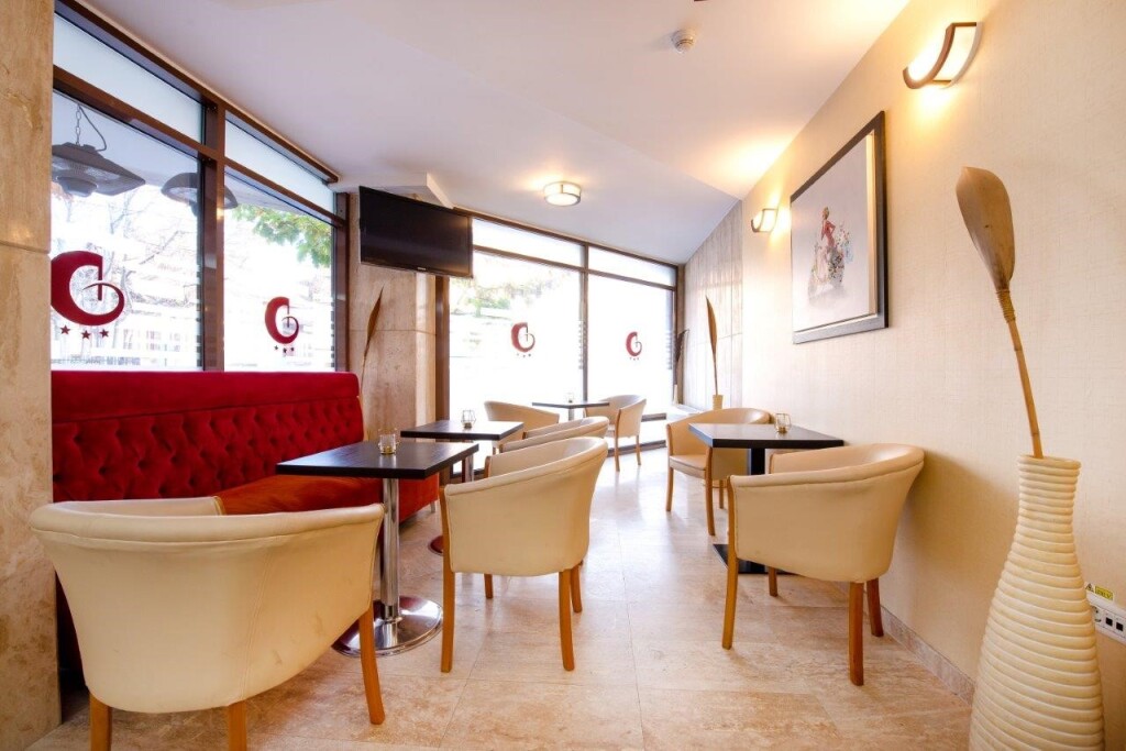 Hotel Duke Armeneasca - 470