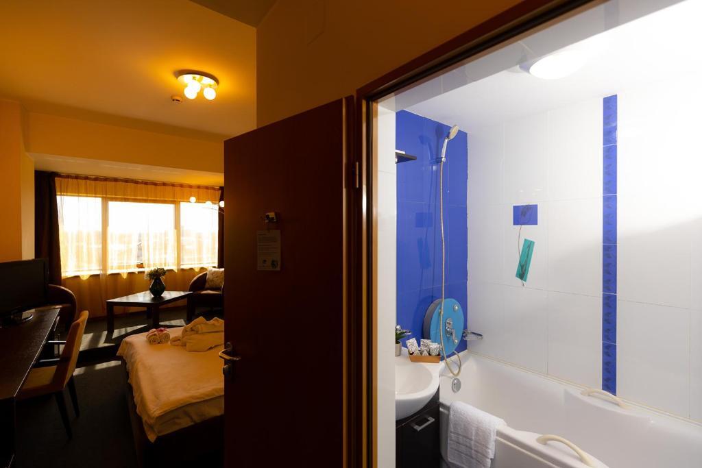 Terra Clinique Hotel - 227