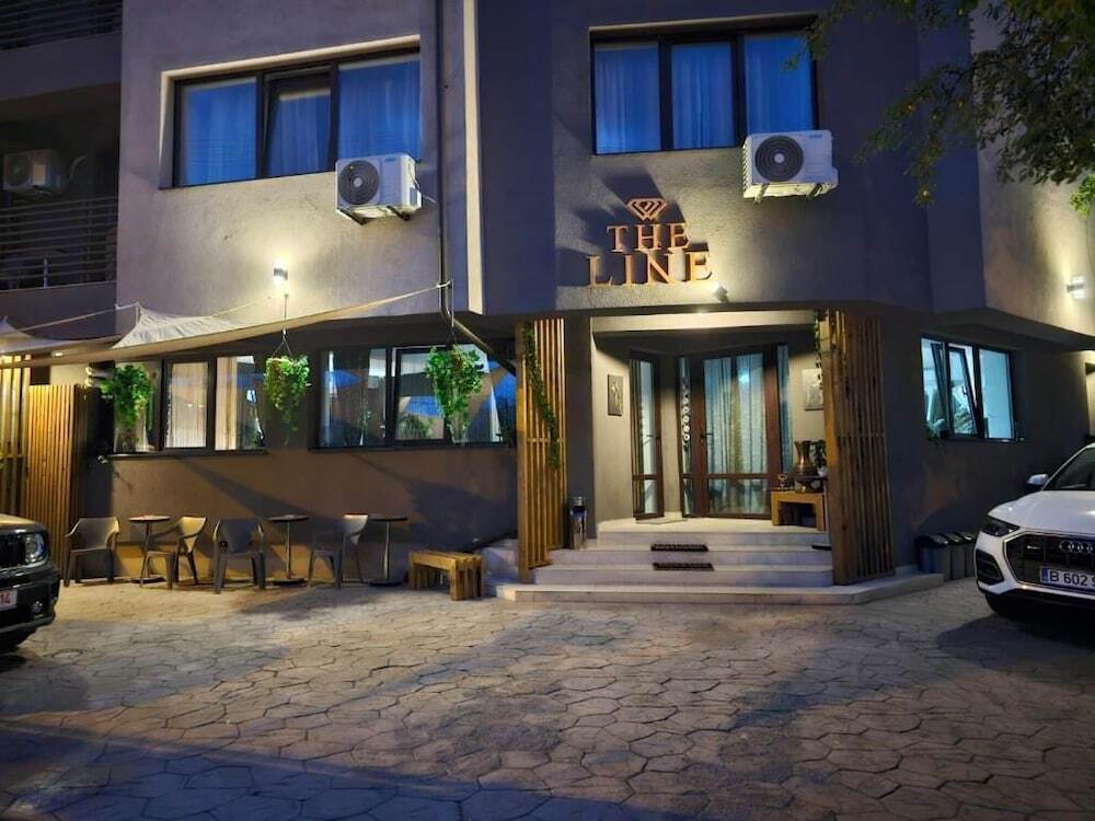 The Line Hotel - 285