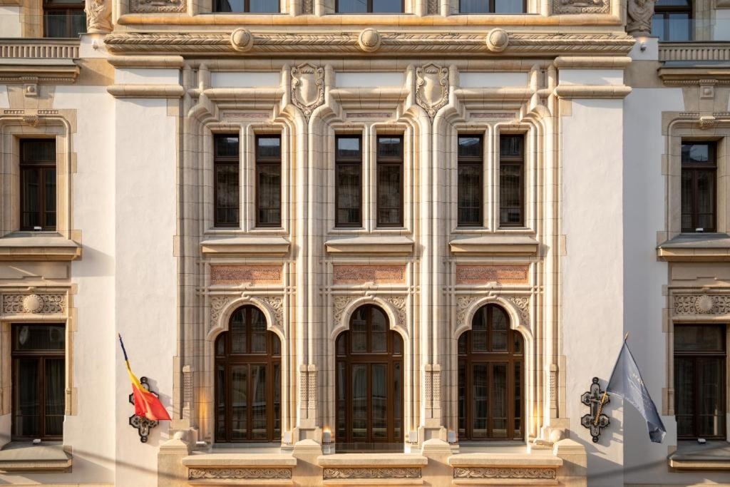 The Marmorosch Bucharest, Autograph Collection - 473