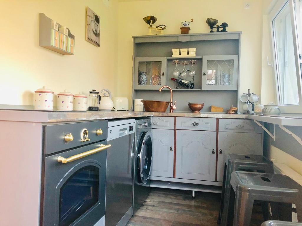 The Old Bath Guest House - 918