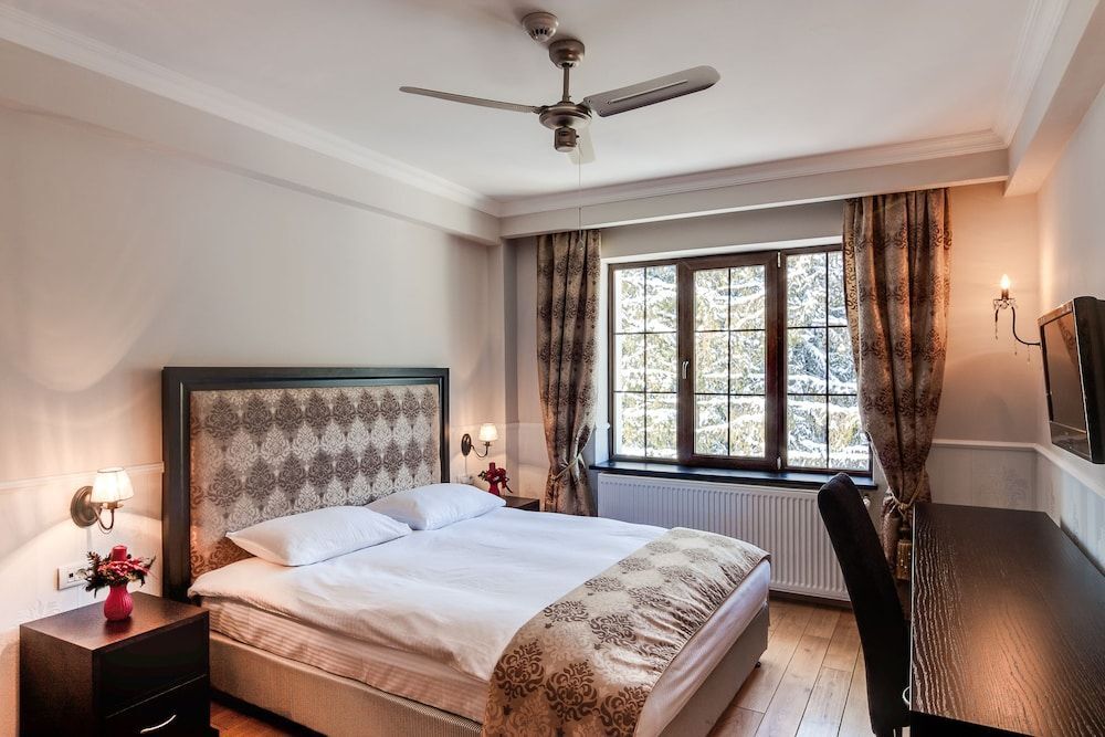 Rizzo Boutique Hotel - 970