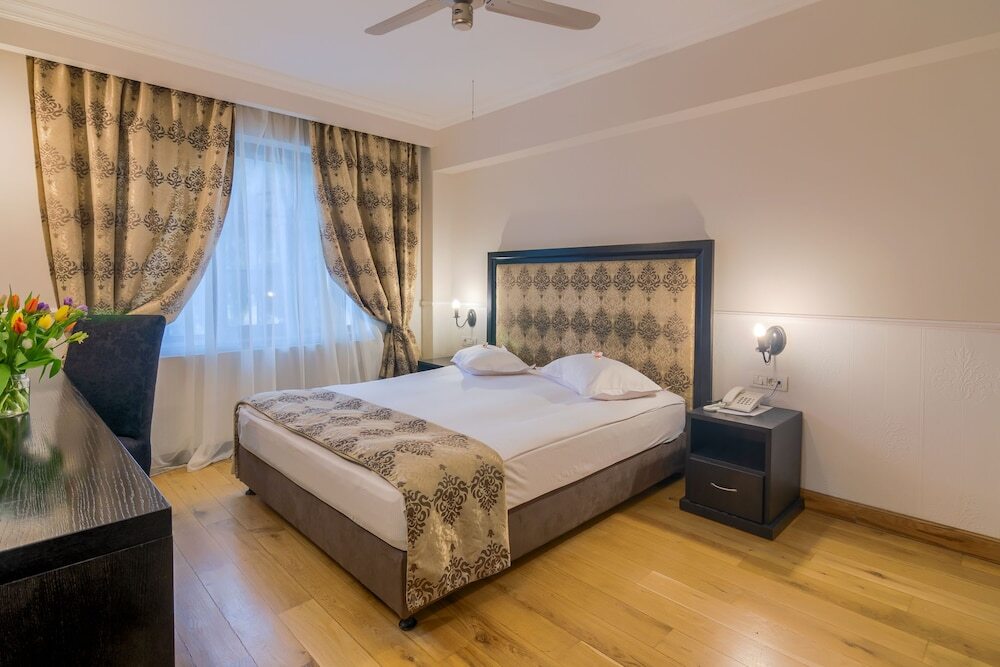 Rizzo Boutique Hotel - 882