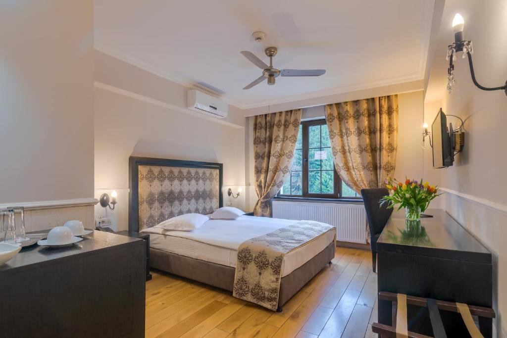 Rizzo Boutique Hotel - 384