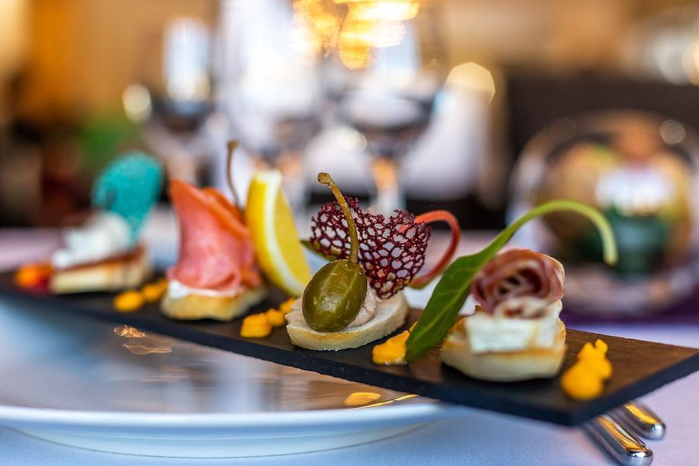 Rizzo Boutique Hotel - 411