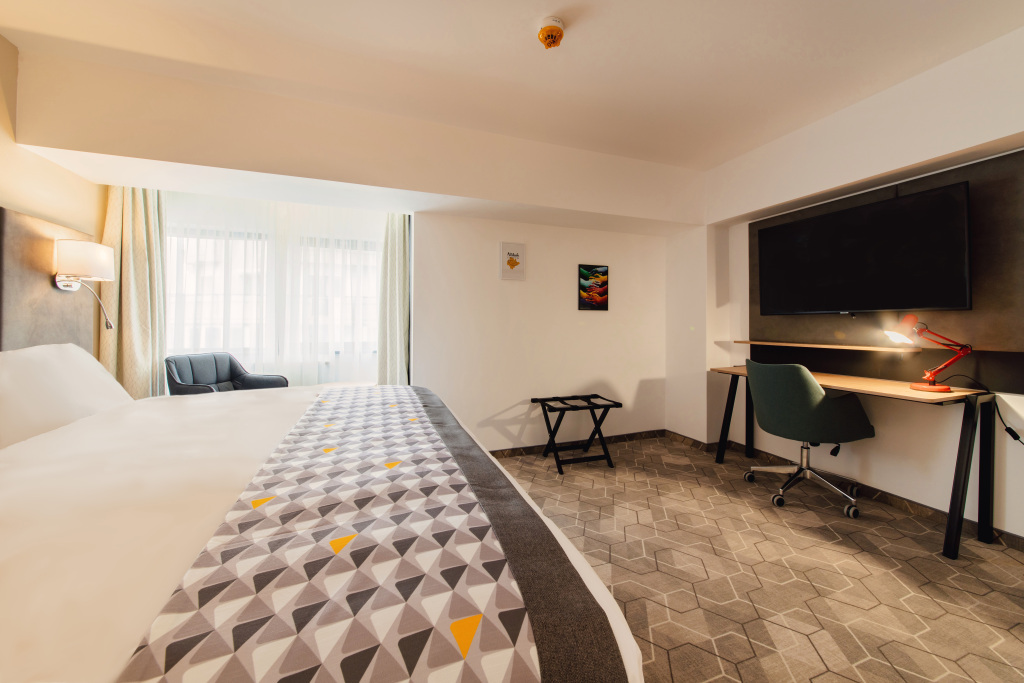 Holiday Inn Bucharest - Times - 376