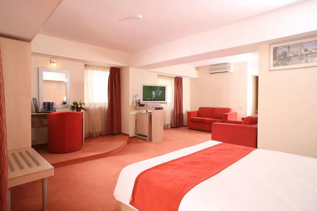 Holiday Inn Bucharest - Times - 189