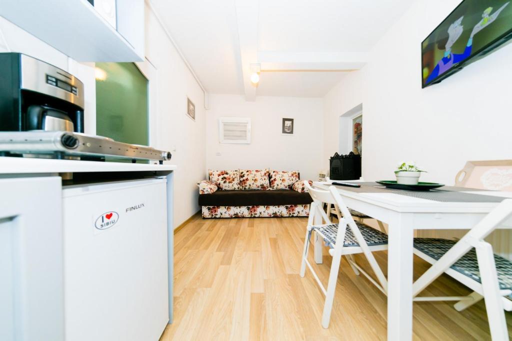 Tischler Apartment & Studio - 22