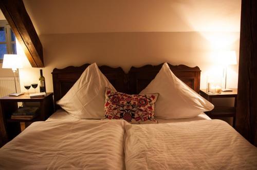 Transylvania Guesthouses - 833