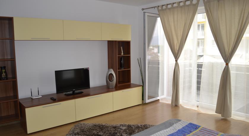 Travel & Accommodation - 953