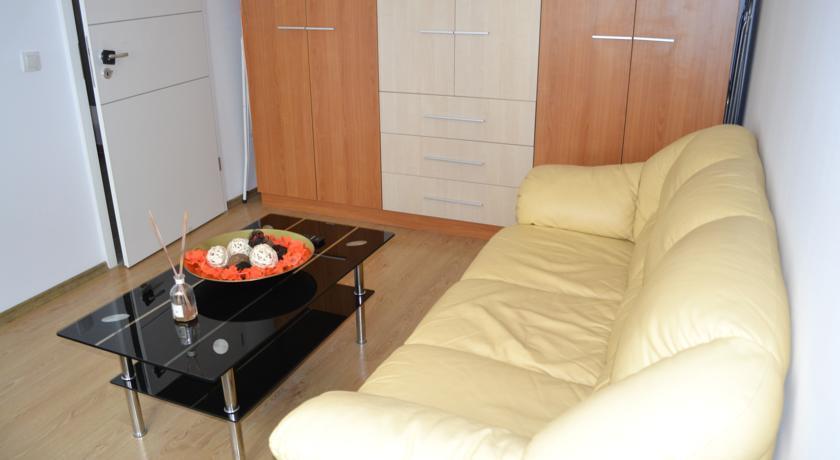 Travel & Accommodation - 948