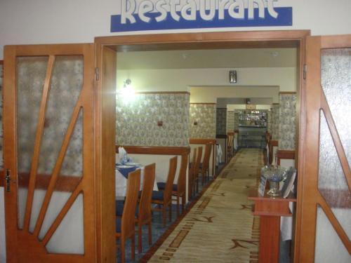 Hotel Triumph - 895