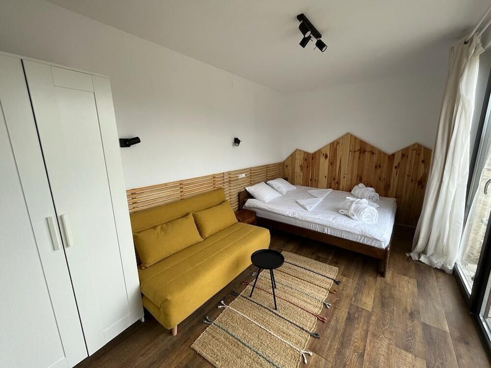 Ursa Mica Glamping Resort - 35