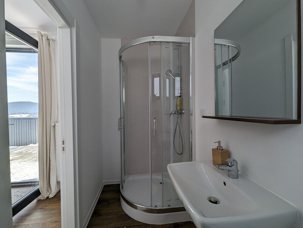 Ursa Mica Glamping Resort - 25