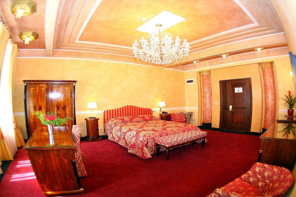 Vigo Hotel - 367