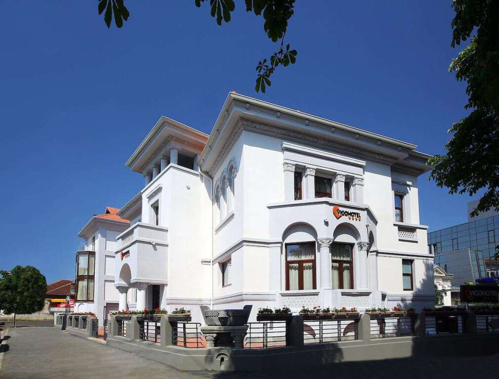 Vigo Hotel - 593