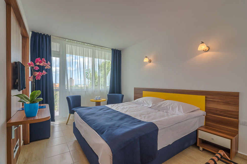 Hotel Narcis - 711