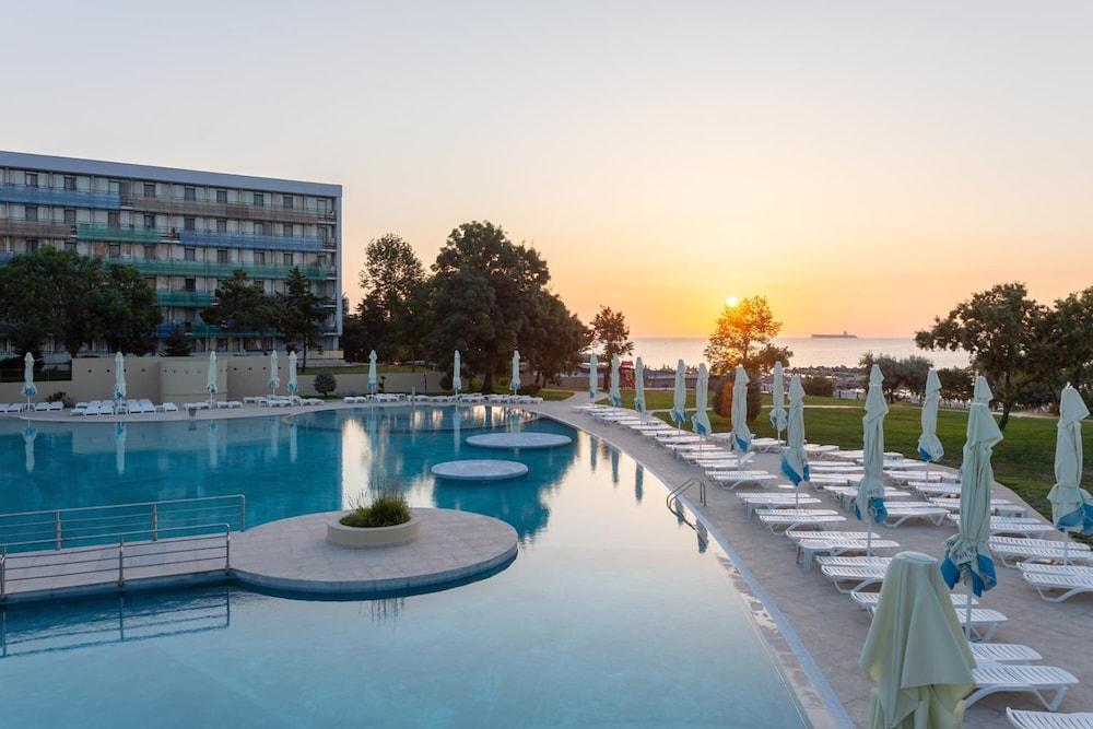 Hotel Narcis - 583
