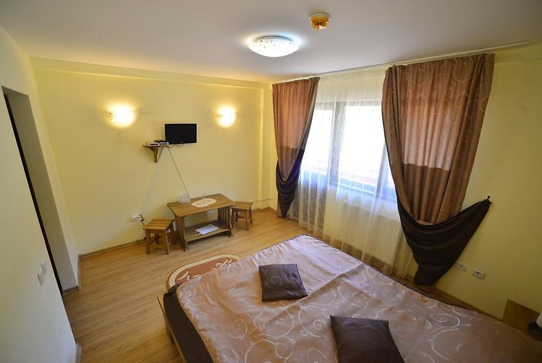 Vila Octavian - 236