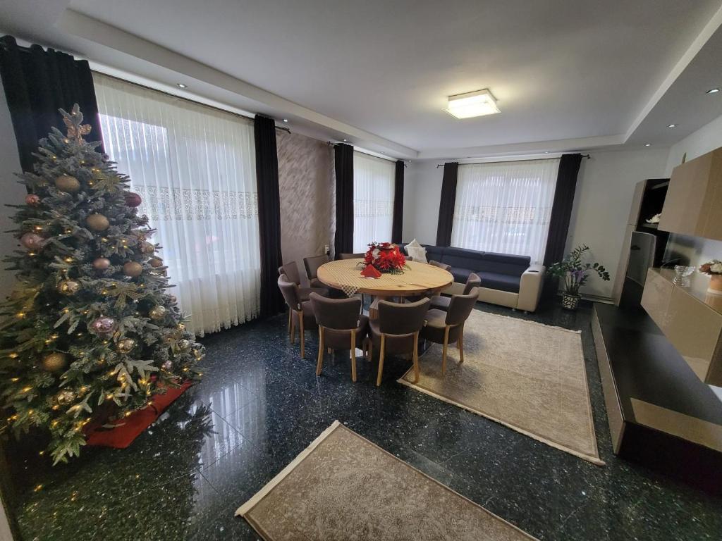 Villa Mery - 812